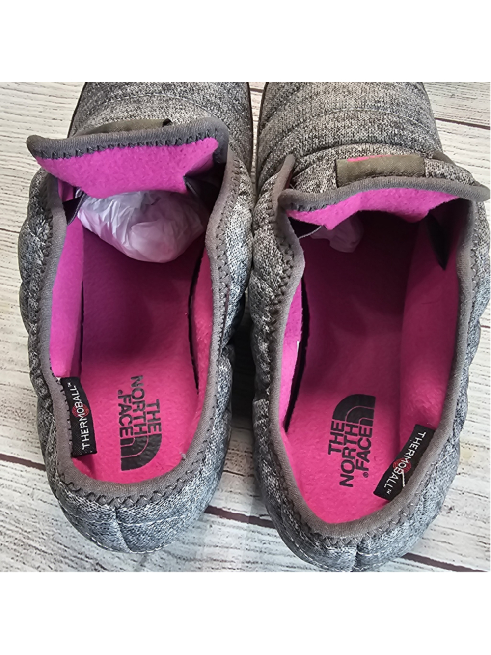 NWT North Face sz 8 Women's thermoball traction mule II, grey/pink camp slippers - Picture 4 of 7